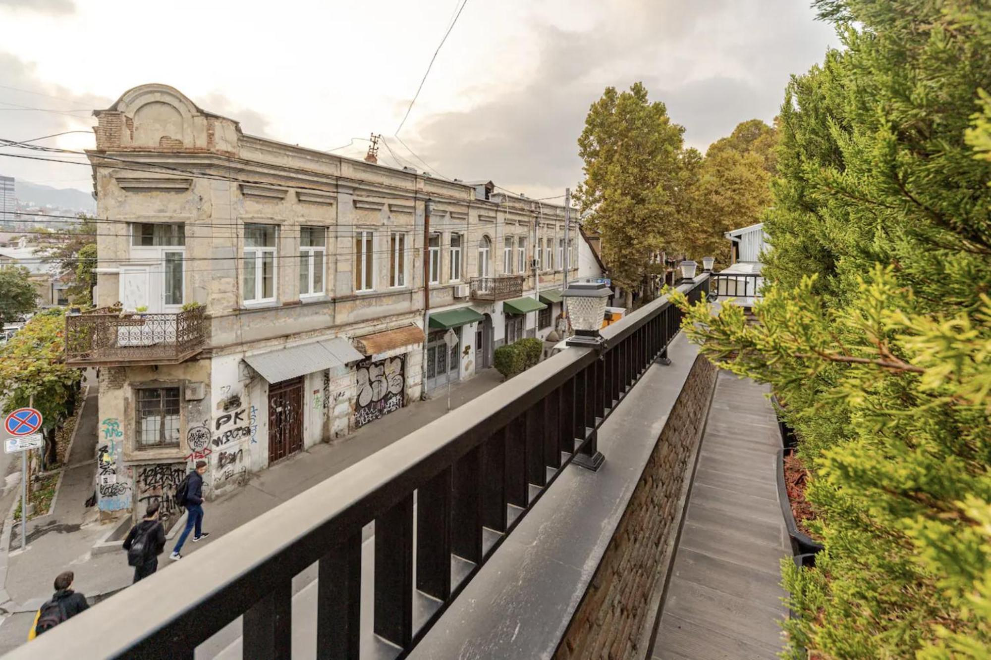 Luxury In Old With Terrace Apartment Tbilisi