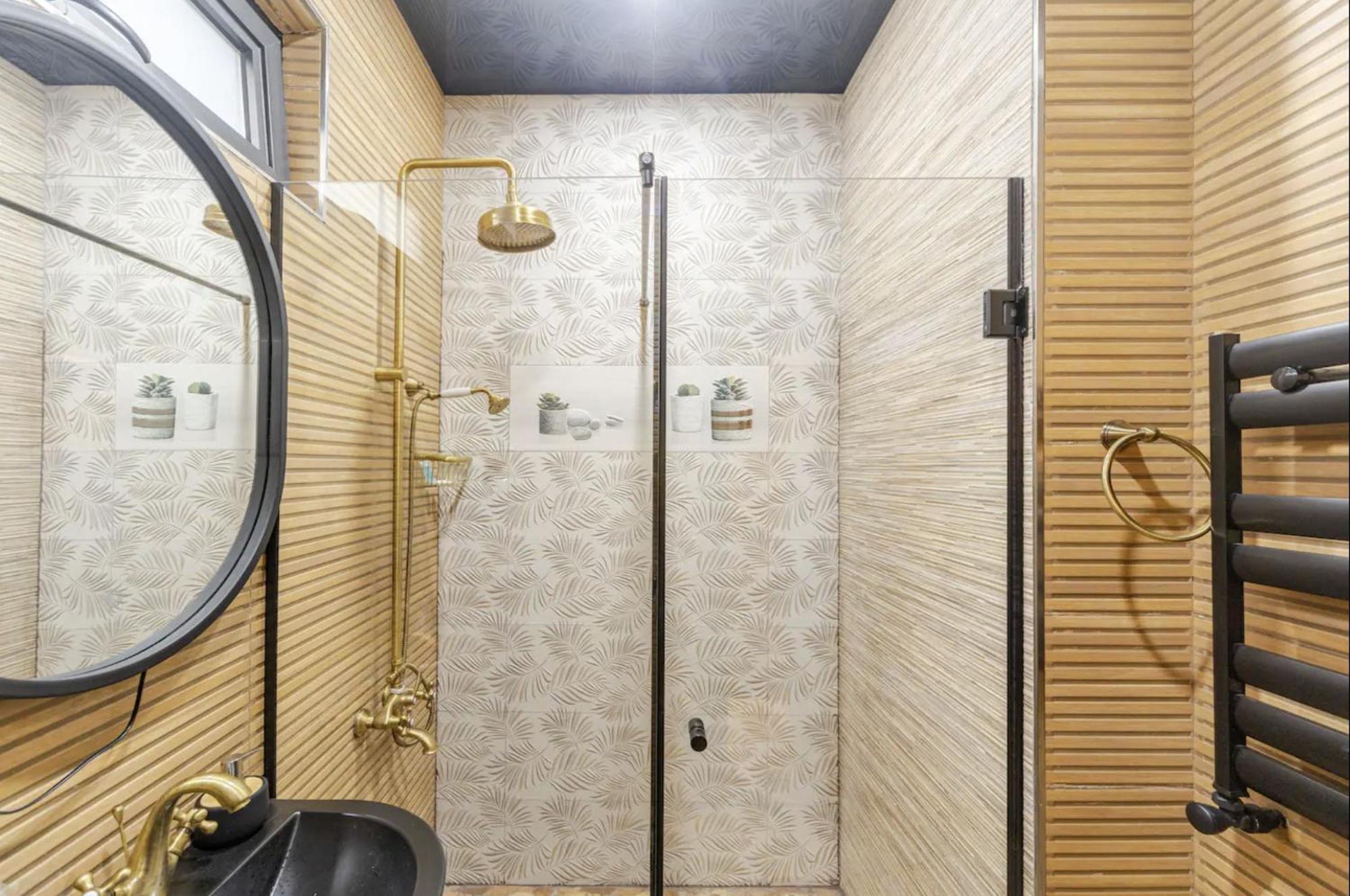 Luxury In Old With Terrace Apartment Tbilisi