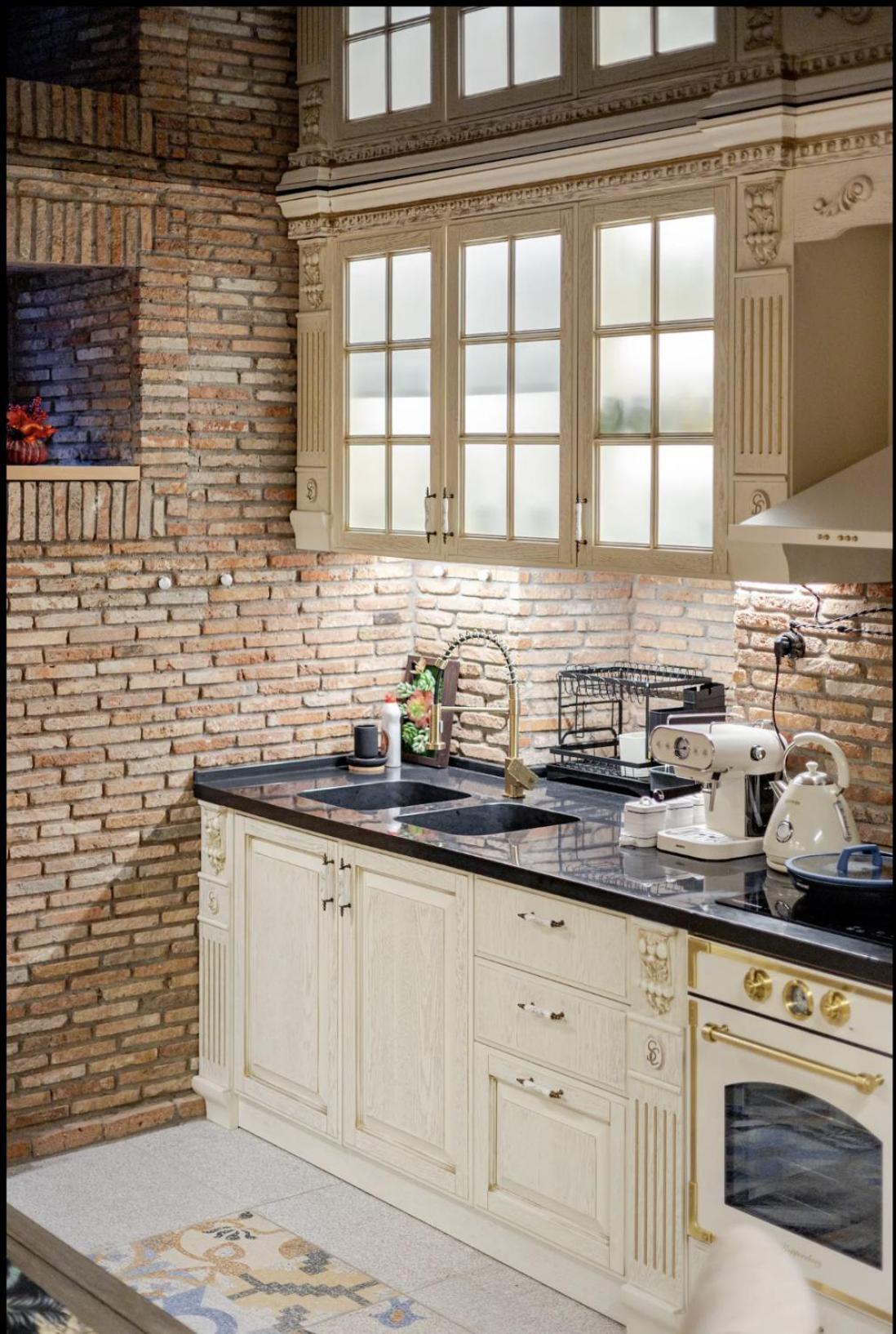 Luxury In Old With Terrace شقة تبليسي