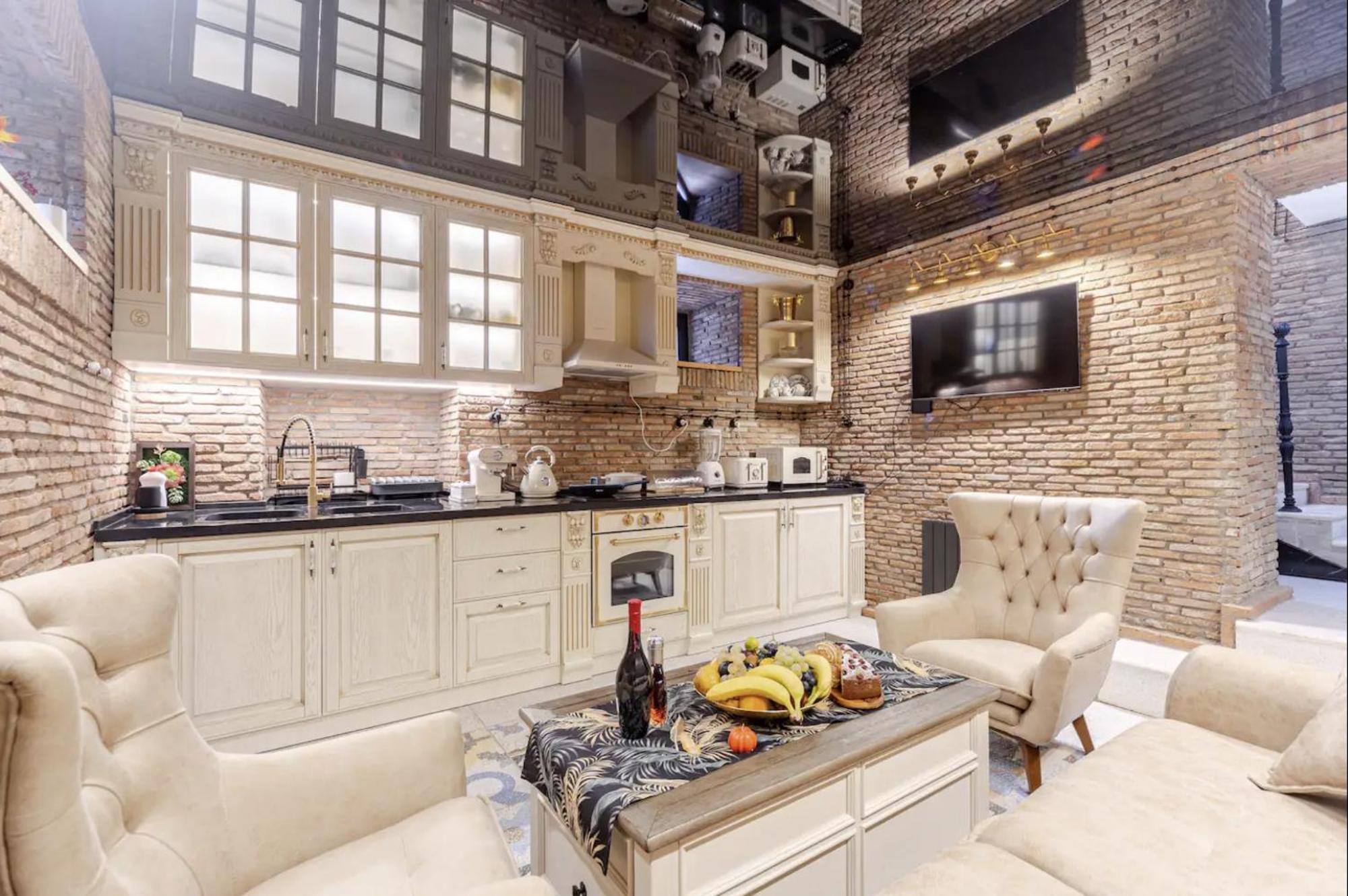 Luxury In Old With Terrace