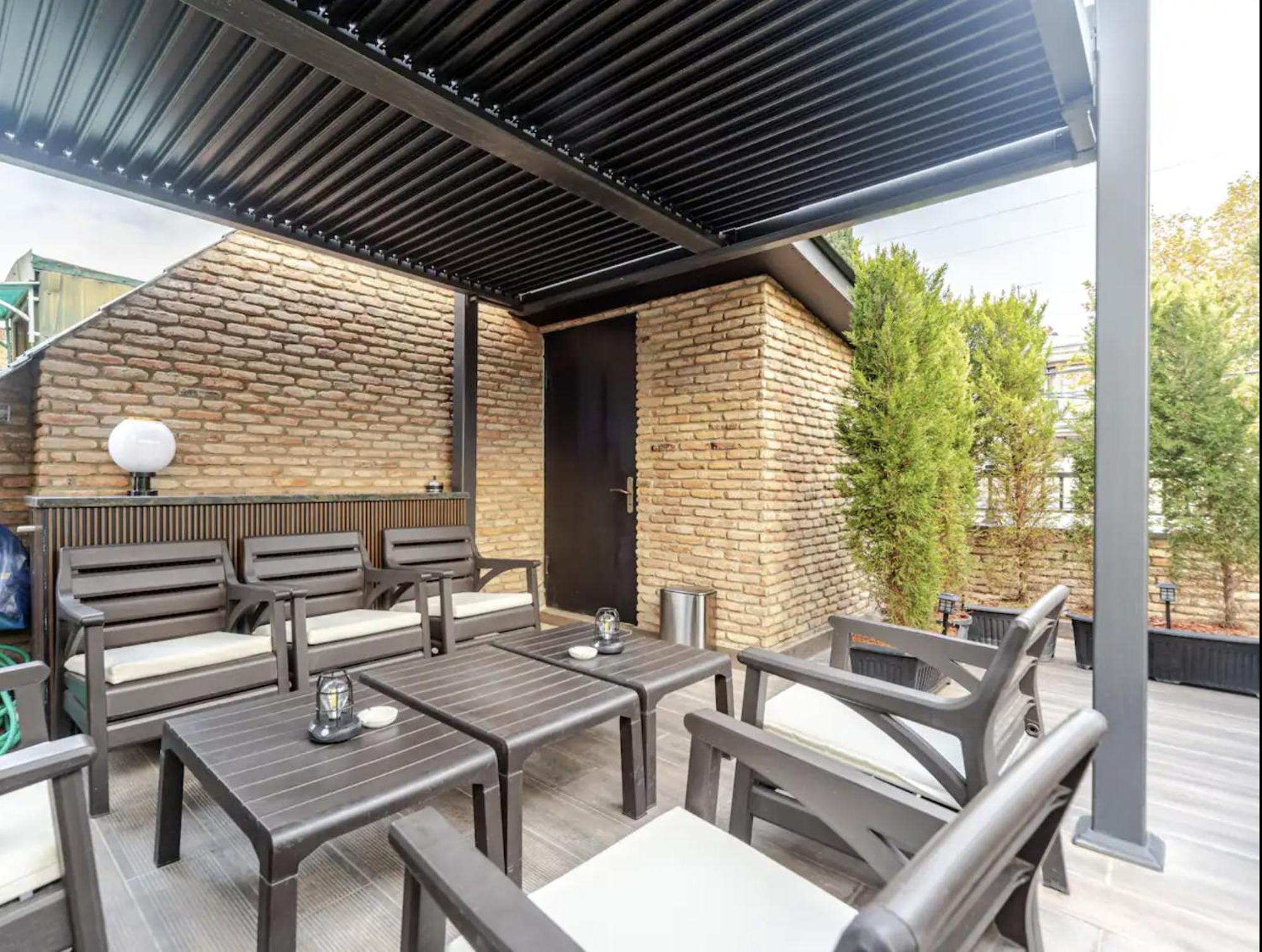 Luxury In Old With Terrace شقة *